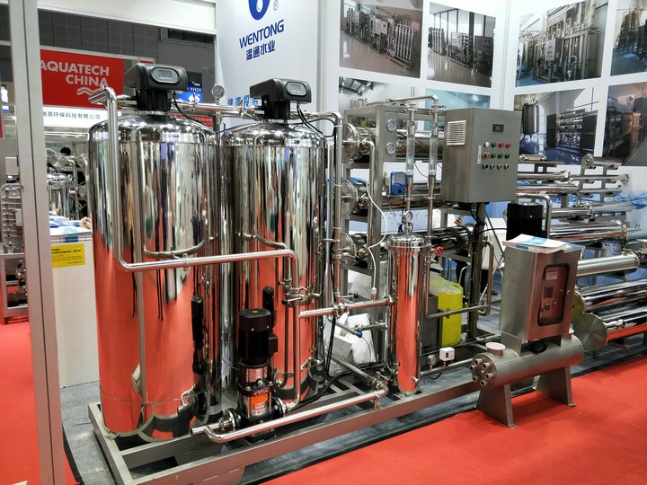 純水設(shè)備廠家哪個(gè)好？湖南帶路環(huán)保為您來(lái)解答